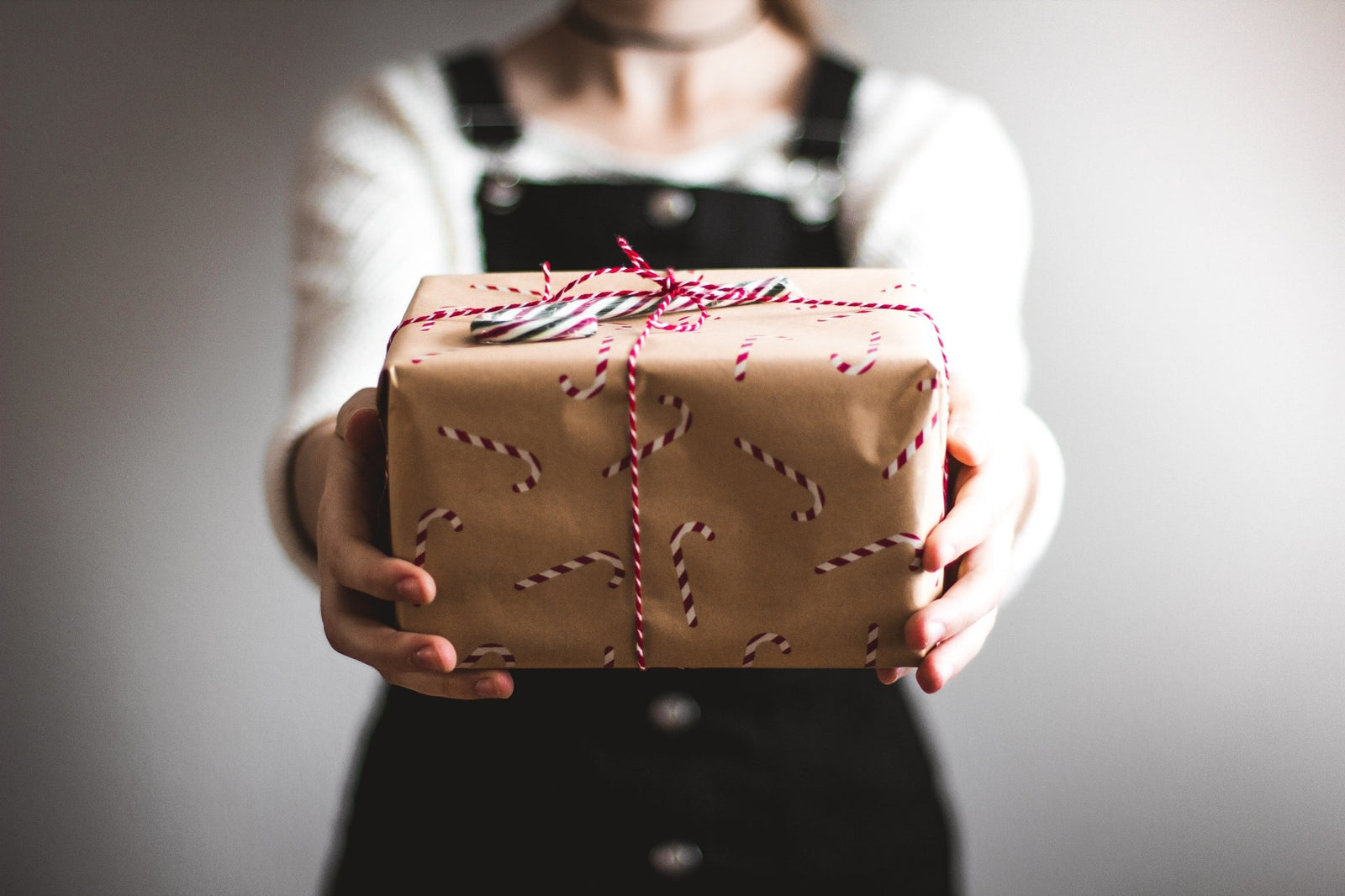 Your Complete Guide to Eco-Friendly Gift Giving - JUSU Wellness